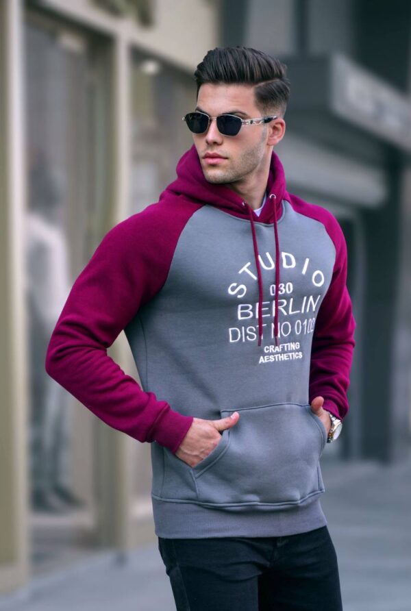 Hoodies & Sweatshirts