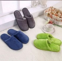 1 Pair Cozy Warm Plush Slippers – Unisex Winter Indoor Home Footwear