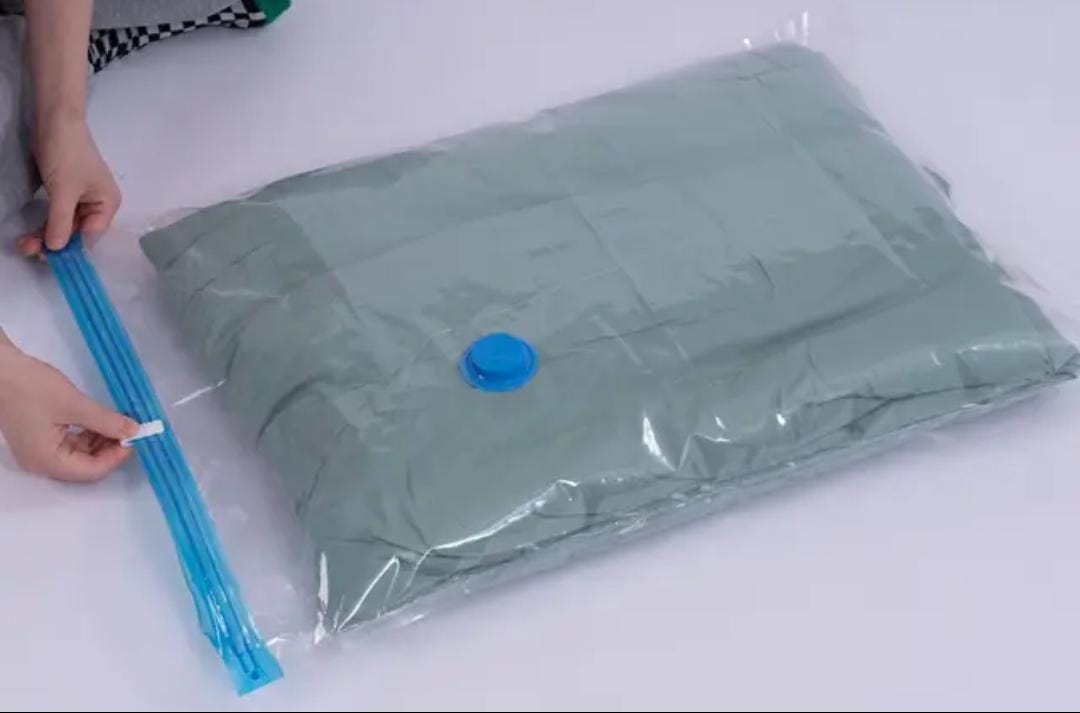 Vacuum Storage Bags – Space-Saving, Durable, and Reusable for Clothes & Travel - Image 7