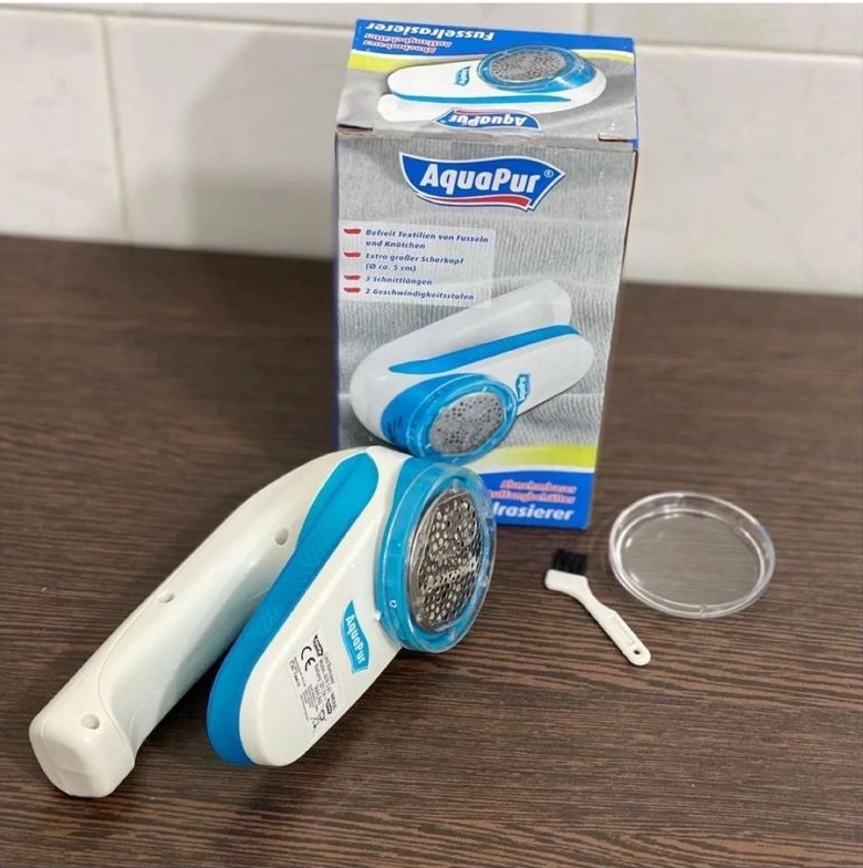 Aquapur Lint Remover with Handle – Quick & Easy Fabric Cleaner for Clothes, Sweaters & Upholstery - Image 3