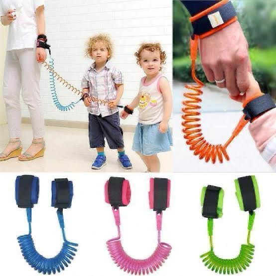 Child Safety Anti-Lost Wrist Link with Harness and Leash – Adjustable Secure Traction Strap for Toddlers and Babies