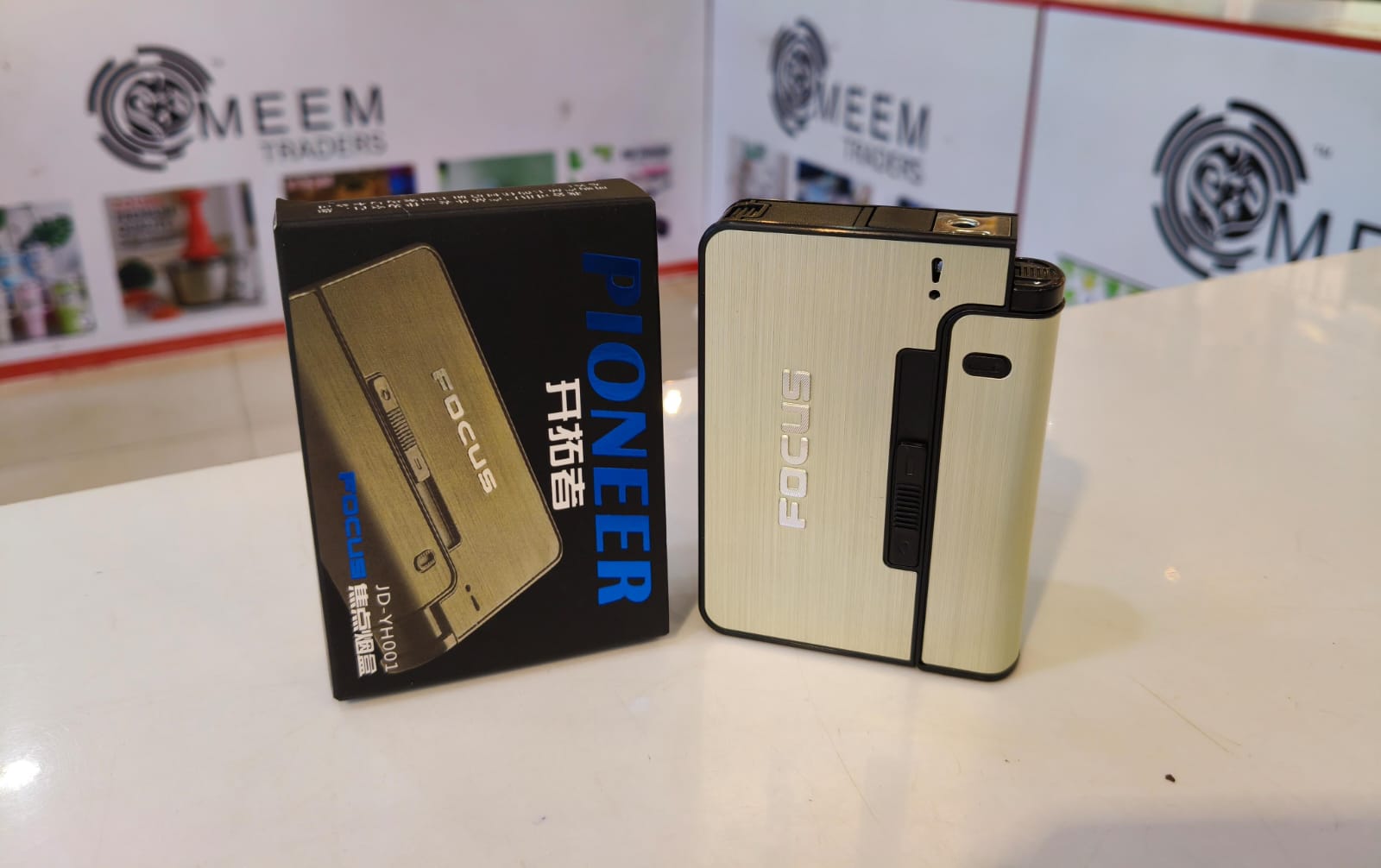 Premium Auto Ejection Cigarette Case – Semi-Automatic Aluminum Cigarette Holder for Men (10 Capacity)